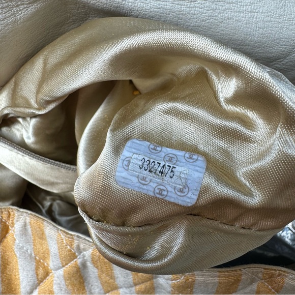 Chanel Vintage Canvas XL Drawstring Crossbody Tote in Yellow - Picture 14 of 14